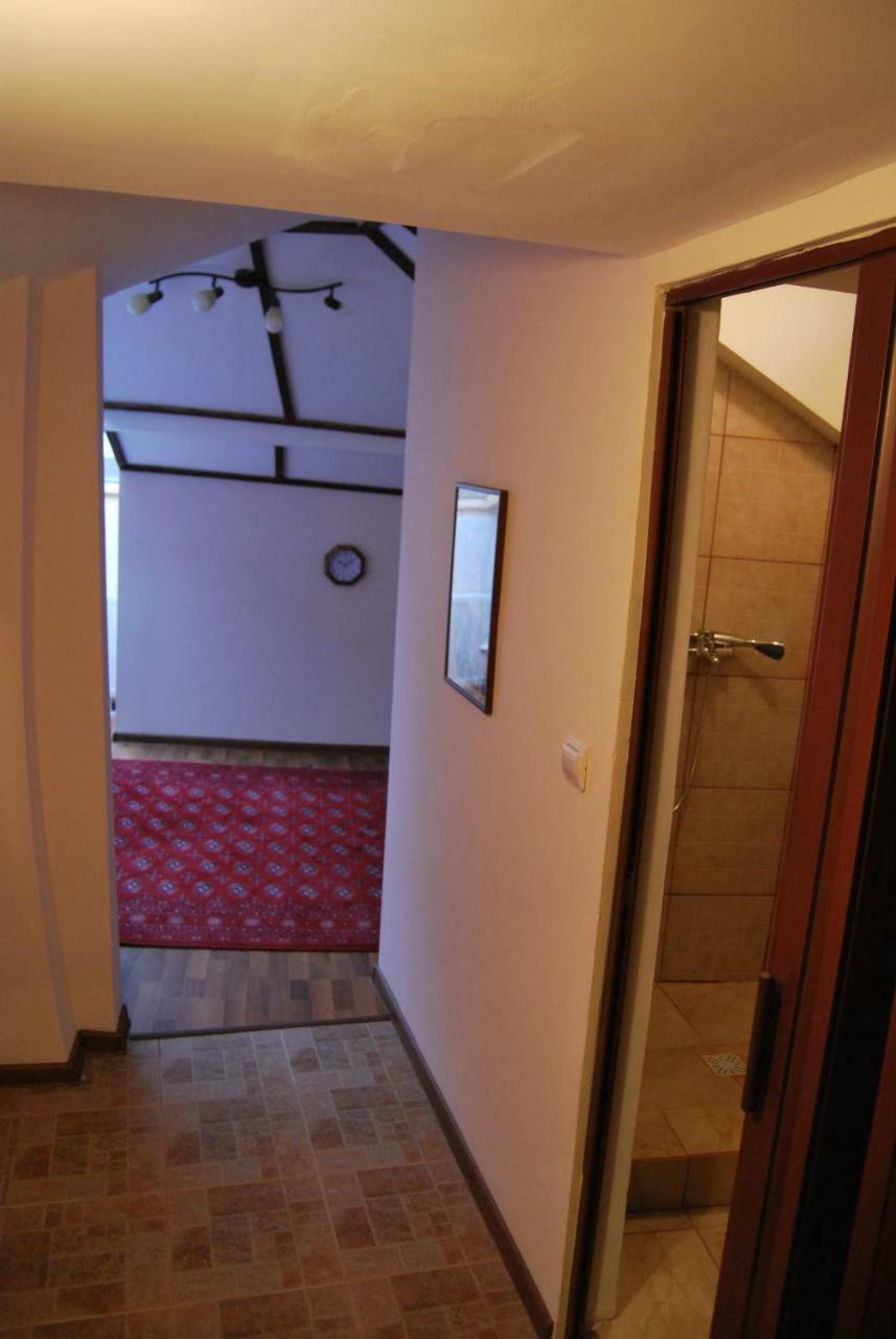 Motor House Unirii Hotel Boekarest Buitenkant foto